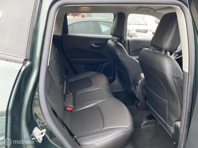 Jeep Compass 1.3T 150 DDCT Limited AUTOMAAT 2020 Benzine 6