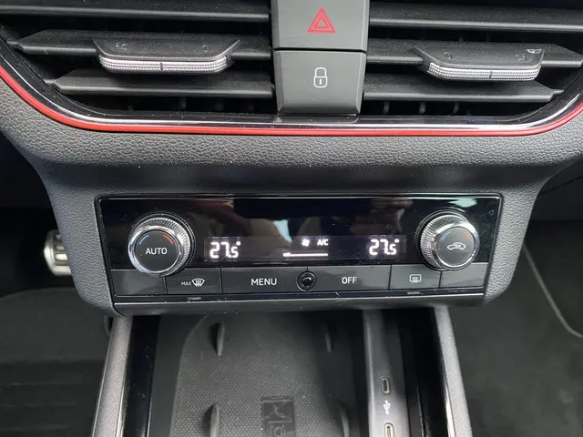 Škoda Scala 1.0 TSI Sport Business 2021 Benzine 23