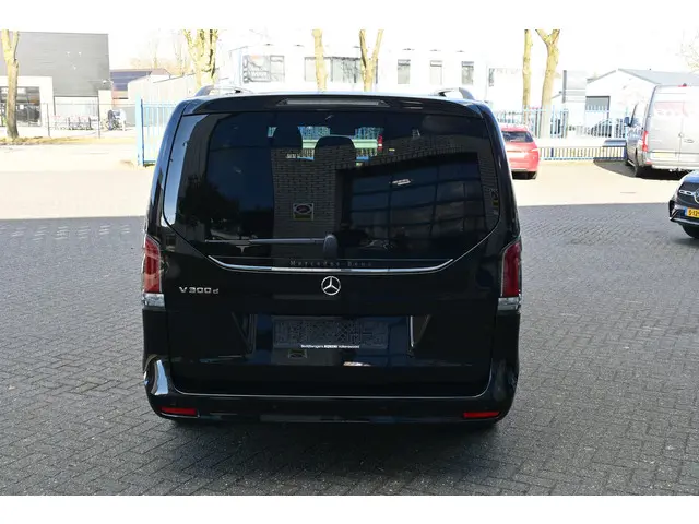 Mercedes-Benz V-Klasse 300d L3 Avantgarde 2024 Diesel 14