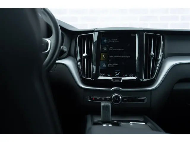 Volvo XC60 B5 Momentum Pro 2020 Benzine 9