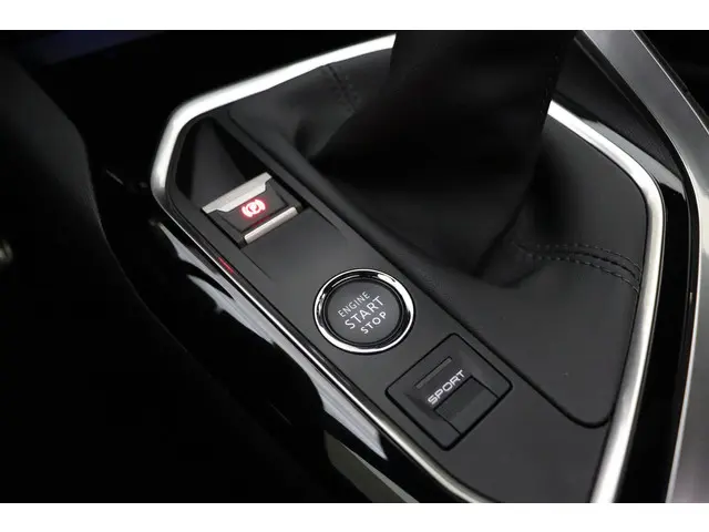 Peugeot 5008 1.2 Turbo GT 2023 Benzine 23