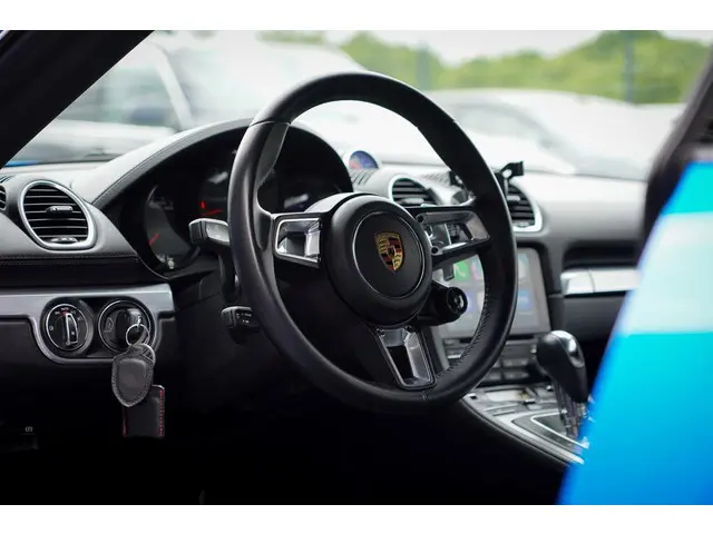 Porsche 718 Cayman 2.0 2017 Benzine 6