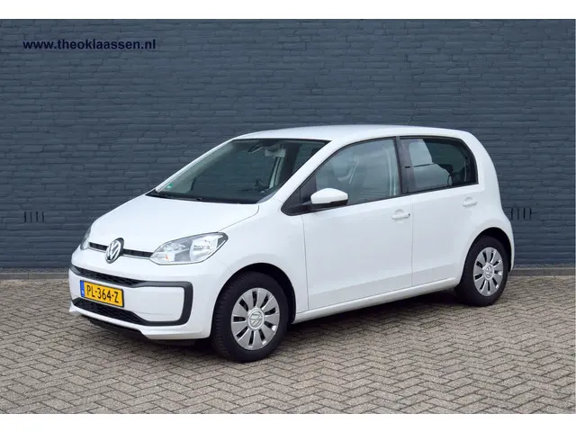 Volkswagen up! 3