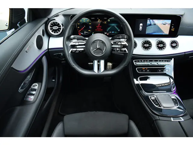 Mercedes-Benz E-Klasse Coupé 200 AMG Line 2020 Benzine 23