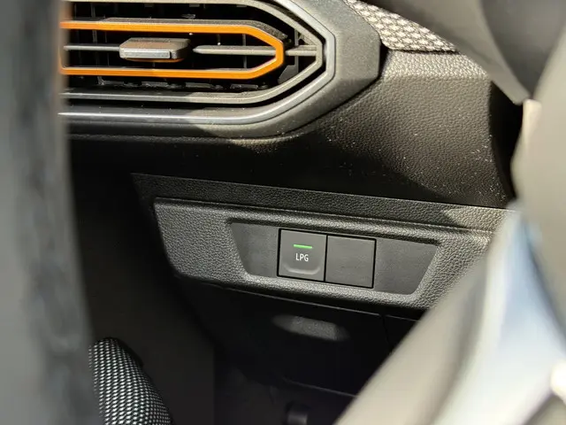 Dacia Sandero 1.0 TCe 90 Essential 2022 LPG/Gas 31