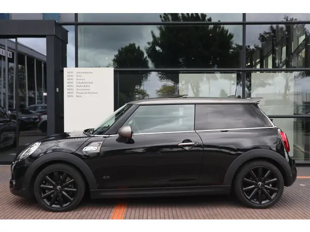 MINI 3-Deurs Cooper S 2018 Benzine 4