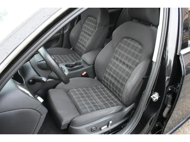 Audi A4 Avant 1.8 TFSI Pro Line S 2014 Benzine 15