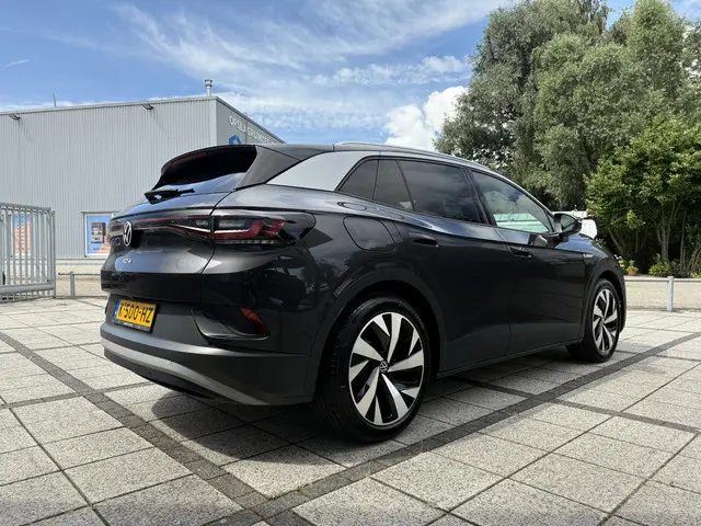 Volkswagen ID.4 Aut. First Edition 77kWh 2020 Elektrisch 6