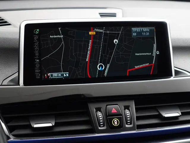 BMW X1 sDrive18i M Sport Aut- 2016 Benzine 12