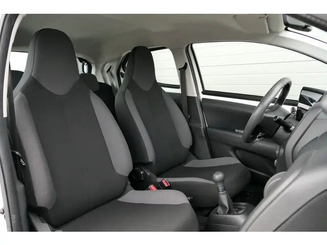 Toyota Aygo 1.0 VVT-i x-fun 2021 Benzine 4