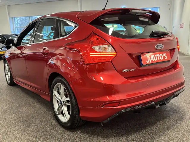 Ford Focus 1.6 EcoBoost Titanium 2013 Benzine 4