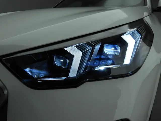 BMW iX2 eDrive20 2024 Elektrisch 38