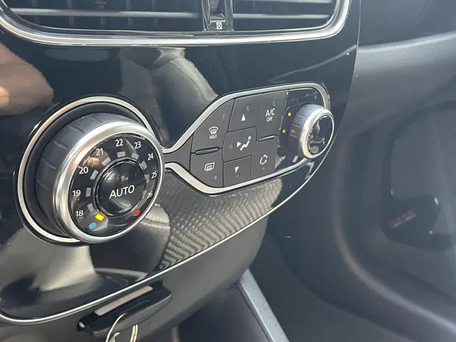 Renault Clio Estate 0.9 TCe Intens 2019 Benzine 10