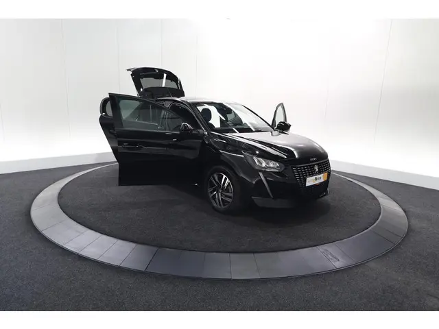 Peugeot 208 PureTech 100 Allure Pack 2023 Benzine 70