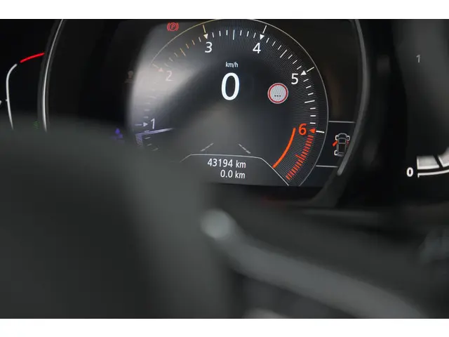 Renault Kadjar TCe 140 Black Edition 2021 Benzine 48