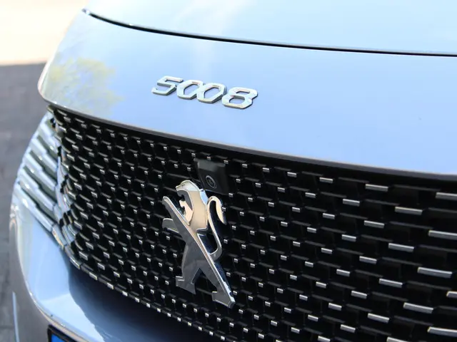 Peugeot 5008 1.2 Hybrid GT 2024 Benzine 30