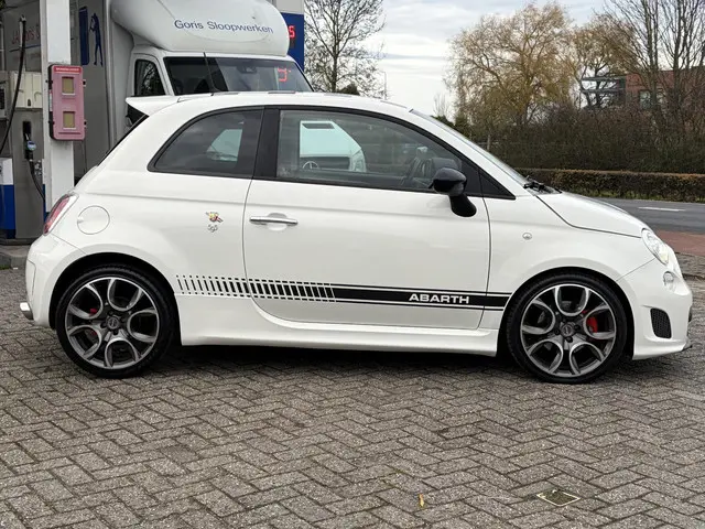Fiat 500 1.4-16V Abarth 2013 Benzine 10