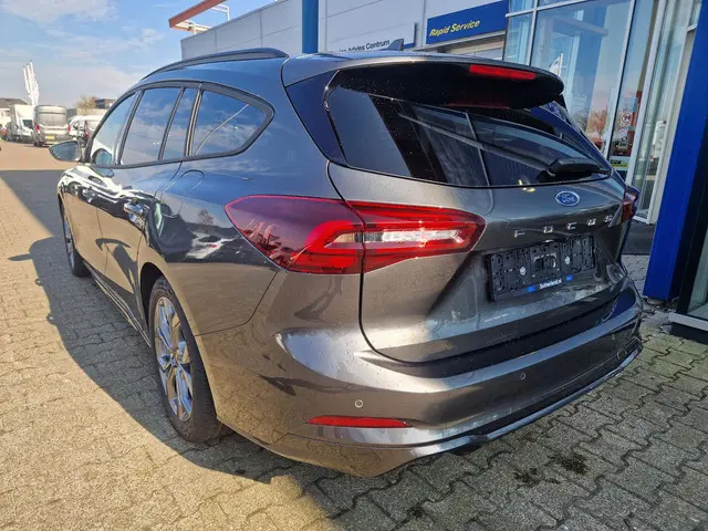 Ford Focus 1.0 EcoBoost Hybrid ST Line 2025 Benzine 3