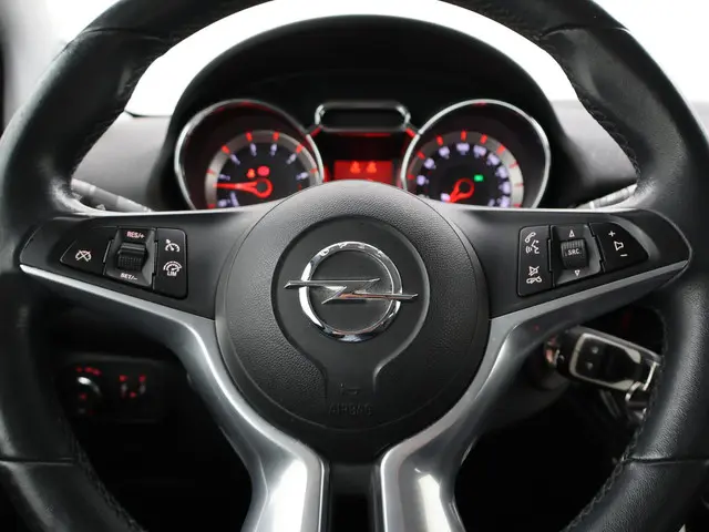 Opel ADAM 1.4 AUTOMAAT UNLIMITED 2017 Benzine 13