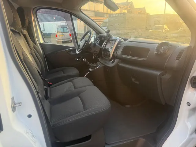 Opel Vivaro 1.6 CDTI L2H1 Sport EcoFlex 2017 Diesel 15