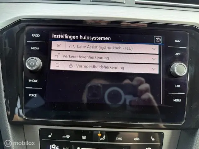 Volkswagen Passat Variant 2.0 TDI Business 2023 Diesel 18