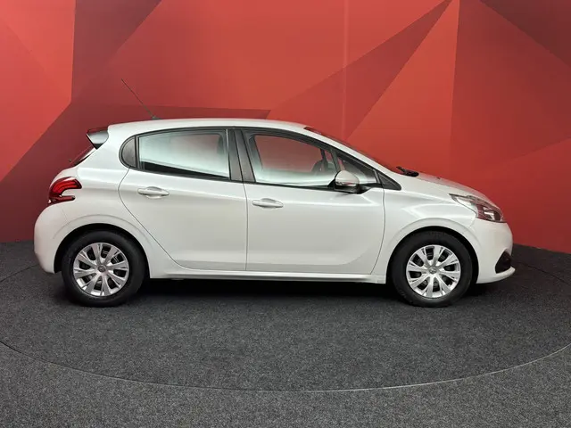 Peugeot 208 1.2 PureTech Blue Lion 2017 Benzine 16