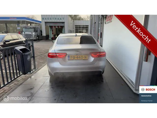 Jaguar XE 2.0 D Prestige 2017 Diesel 4