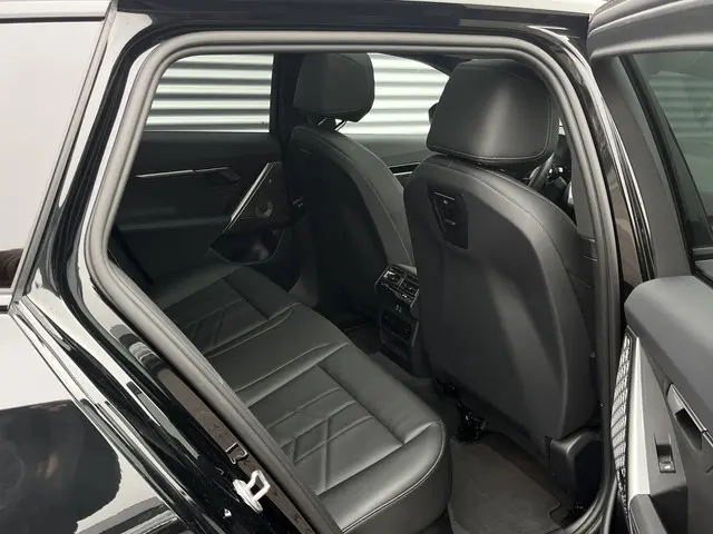 BMW 5 Serie Touring 530e xDrive 2024 Hybride Benzine 30