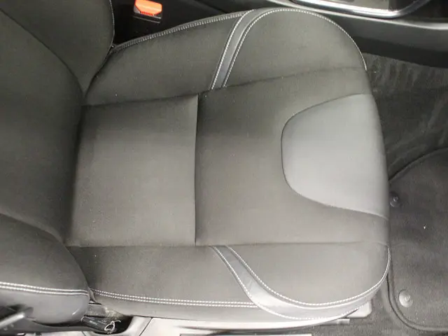 Volvo V40 2.0 T2 Nordic+ 2016 Benzine 13