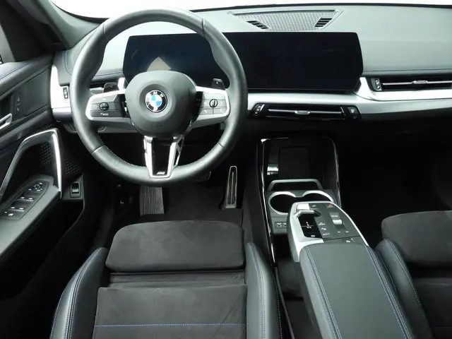 BMW X1 sDrive18i 2024 Benzine 10