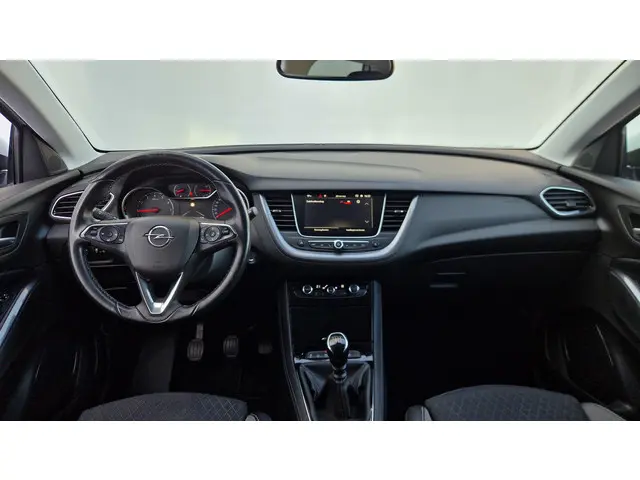 Opel Grandland X 3