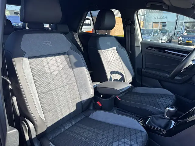 Volkswagen T-Roc 1.5 TSI R-Line 2024 Benzine 12
