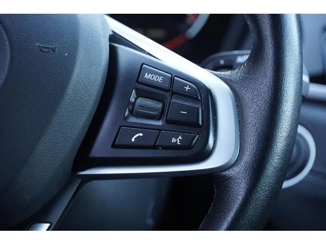 BMW X1 sDrive18i Executive Edition 2021 Benzine 5