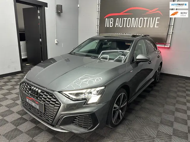 Audi A3 Sportback 35 TFSI S edition 2023 Hybride Benzine