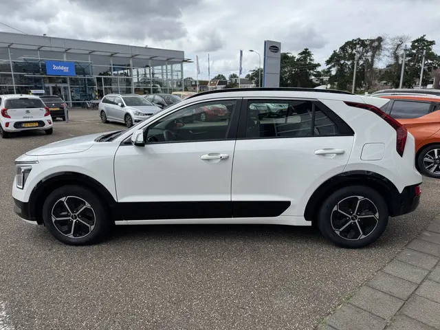 Kia Niro 1.6 GDi Hybrid DynamicLine 2023 Hybride Benzine 5