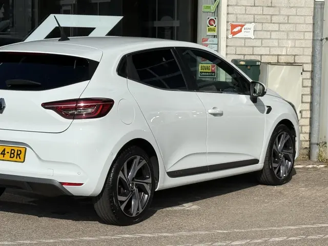 Renault Clio 1.3 TCe R.S. Line 2020 Benzine 31