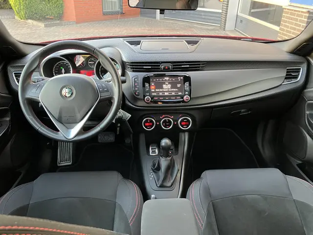 Alfa Romeo Giulietta 1.4 T Sprint Automaat 2015 Benzine 15