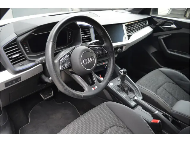 Audi A1 Sportback 35 TFSI edition one 2020 Benzine 14