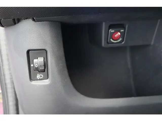 Peugeot 107 1.0 Active 2012 Benzine 19