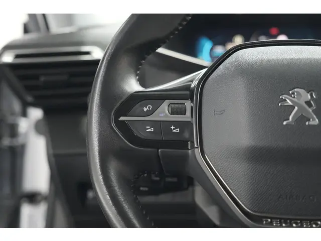 Peugeot e-2008 EV Allure 50 kWh 2020 Elektrisch 33
