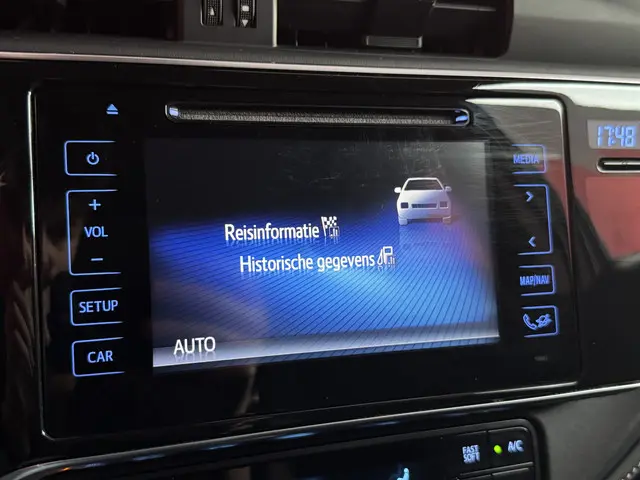 Toyota Auris Touring Sports 1.2T Energy 2019 Benzine 34