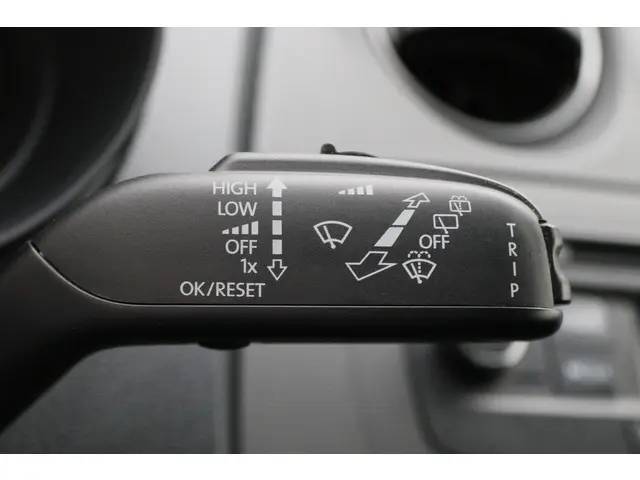 SEAT Ibiza SC 1.2 TSI FR Automaat 2015 Benzine 32