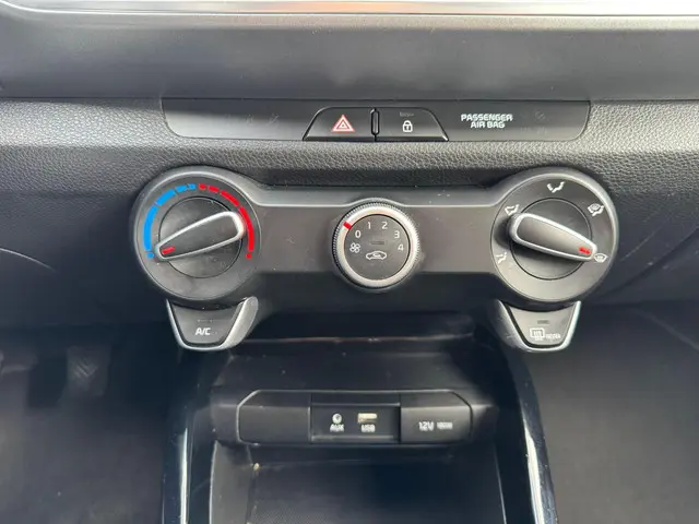 Kia Stonic 1.0 T-GDi Sports Edition 2020 Benzine 26