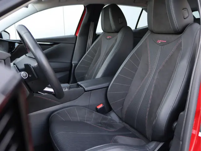 DS DS 4 1.2 PureTech Performance Line 2022 Benzine 4