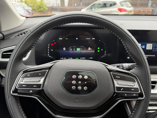 DFSK E5 PHEV 1.5 L2 2025 Hybride Benzine 31