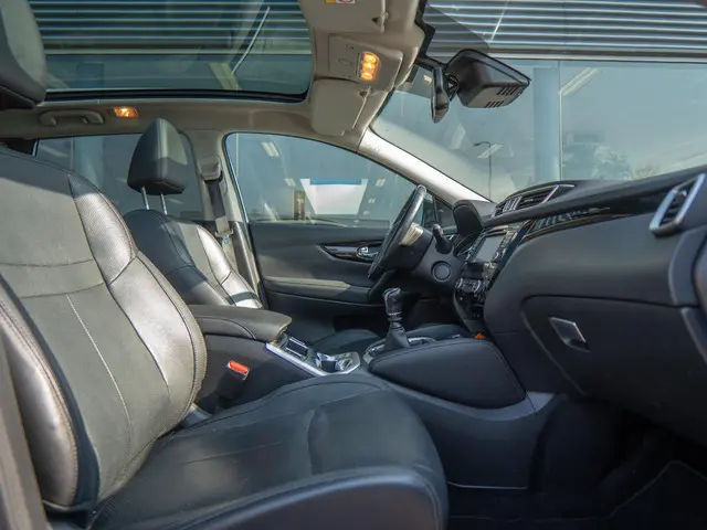Nissan QASHQAI 1.6 Connect Edition 2015 Benzine 33