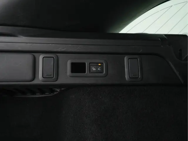 Land Rover Range Rover Velar 3.0 V6 AWD HSE 2017 Diesel 29