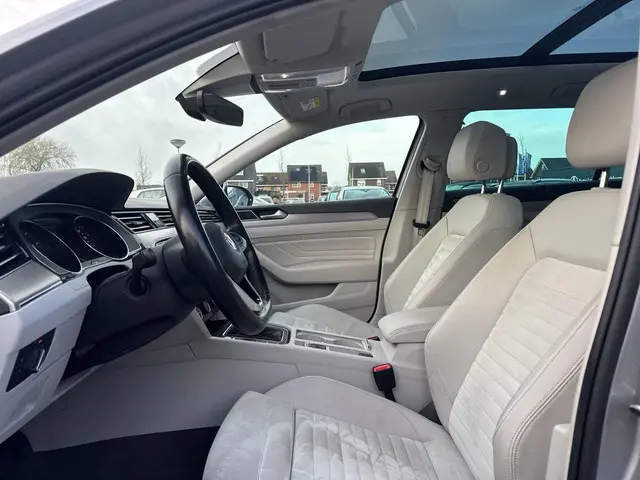 Volkswagen Passat Variant 1.5 TSI Elegance 2020 Benzine 14