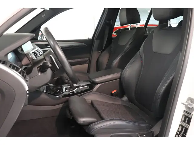 BMW X3 xDrive30i High Executive 2020 Benzine 7