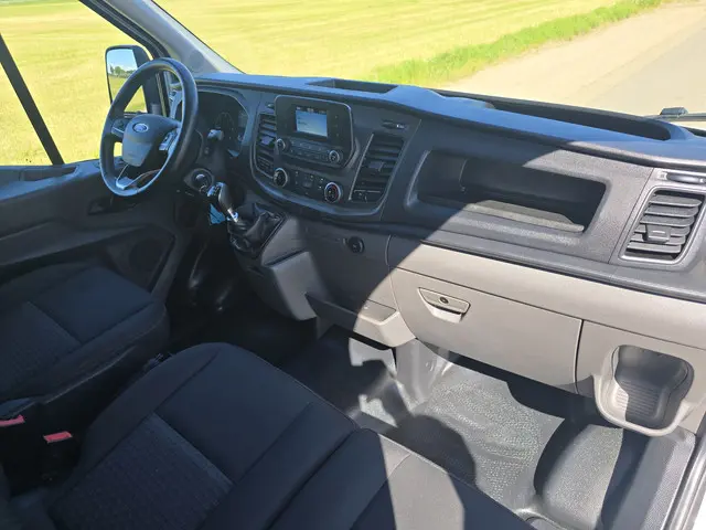 Ford Transit 350 2.0 TDCI L4 H3 Trend RWD 2023 Diesel 13